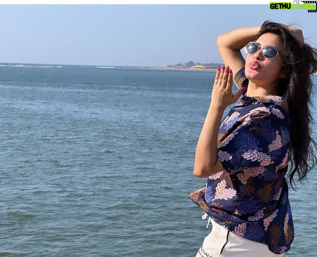 Rathika Rose - 61.9K Likes - Sea , sweat and the tears are salt water !!
Hardwork resembles sweat !
Failure resembles tears !
NOT TO GIVE UP resembles the SEA !!
Don’t give up ! Keep trying and be hungry for what you want !!
#BiggBoss #BiggBossTelugu #BiggBoss7Telugu
#BiggBossSeason7 #BiggBoss7TeluguUpdates
#DisneyplusHotstar #Hotstar #Starmaa #Trending #TrendingReels #Explore #Viral #ViralReels #instagram
#biggboss #biggboss7telugu #starmaa #maa #rathikarose #rathika