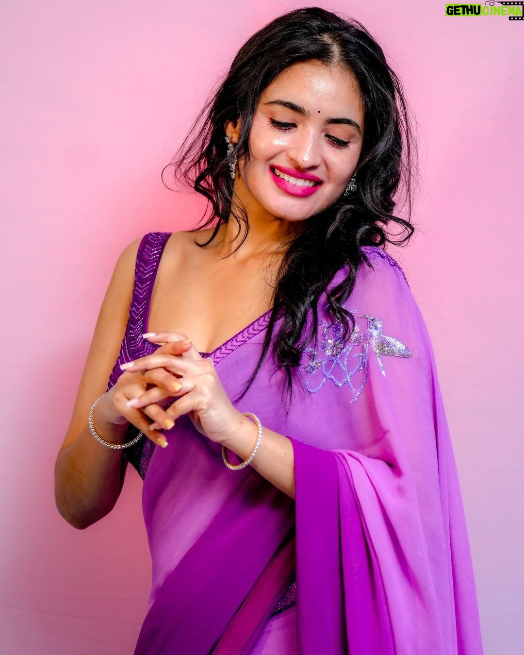 Rathika Rose - 45.6K Likes - It doesn't mean that everyone will treat you the way you deserve to be treated. It means that you won't let them change the way you see yourself; nor will you stick around for them to destroy you." #biggboss #rathikarose #beyou #strong #traditional #tollywood #trending.
COSTUME BY @akruticollectionsllc
PHOTOGRAPHY BY @trickshotography
