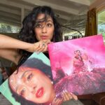 Raveena Aurora Instagram – I swear Asha’s awakening is the most beautiful double vinyl I’ve ever laid my hands on. so much to celebrate today … 4 years of lucid . The first edition of Asha’s awakening on wax. two albums I can hold in my hand and say that I am so proud of and that were made with utmost care and passion. I can’t wait until I can hold 10 albums of mine together and see the story of my life woven together thru sound, color, endless collaboration and learning :) we can never let physical versions of our work ever die out . they are so important
thank you @fiskprojects @bijanberahimi for the always beautiful vinyl design and careful attention to detail
today for sale on my website is:
– first edition double vinyl of Asha’s awakening in limited edition
– limited edition lucid vinyl repressing
– lucid anniversary tee
– one time repressing of “all my friends” tee from lucid era
I LOVE U THANK U FOR LETTING ME CREATE ART AND SHARE IT WITH U AGAIN AND AGAIN