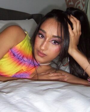 Raveena Aurora Instagram - Last night b4 the show ….. ‧₊˚🖇️✩ ₊˚🎧⊹♡ @natasianart 
photos and makeup by @virtual.brat