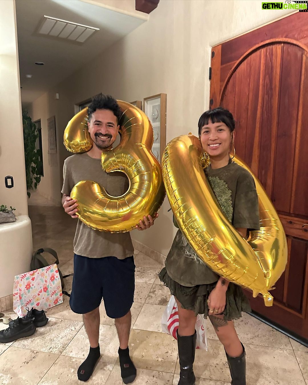Raveena Aurora Instagram - GOLDEN BIRTHDAY ♥️♥️🥰🥰♥️♥️🥰♥️ 🥳🥳 I HAVE NO POETIC WORDS , IM WINE DRUNK AND SEXY AND JUST RODE A HORSE AND SURROUNDED BY LOVE AND LIFE IS VERY FUCKING BEAUTIFUL ♥️😭😭