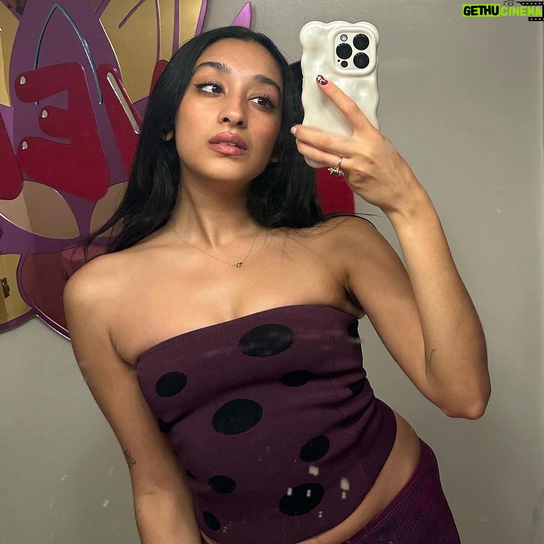 Raveena Aurora Instagram - Kowaii & kawaii ♥️ thank u archy, jack, James, George , galgo and ben for welcoming me to play seagirl in your band this past weekend Los Angeles, California