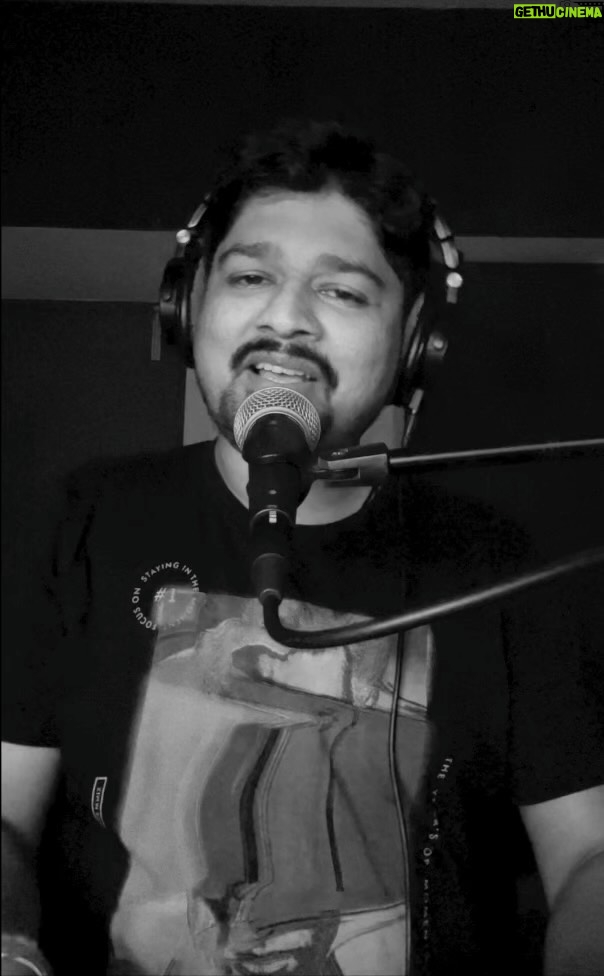Ravi G Instagram - Home jam series - II My Favourite- No.31 Thendrale Thendrale - kadhal Desam Original credits :- Composer :- A R Rahman Singer :- unni krishnan , Mano #arrahman #unnikrishnan #mano #abbas #vineeth #tabu #ravig #artist #reelsinstagram #artistinstagram #homejamseries #lifeofamusician #tamil #chennai #musically #cover #love #Kollywood #tamilmusic #tamilreels #reels #reelsindia #tamilstatus #love #kadhal