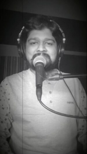 Ravi G Instagram - Home jam series - My Favourite - No.15  #ravig #reels #artist #reelsinstagram #artistinstagram #homejamseries #lifeofamusician #tamil #kamalhaasan #vidyasagar #chennai #musically #cover 
#tamilsongs