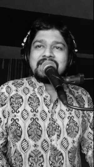 Ravi G Instagram - Malarodu malaringu - Bombay 

#ravig #reels #artist #reelsinstagram #artist Instagram #homejamseries #lifeofamusician #tamil #arr #arrahman #chennai #musically #cover 
#tamilsongs #maniratnam #bombay #peace #harmony