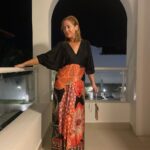 Rebeca Instagram - Vamos lá jantar 🥘 Vestido @by_manuela_moreira adoro 🥰 o que acham? Vou bem?