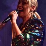 Rebeca Instagram - A vida é como a música. Deve ser composta de ouvido, com sensibilidade e intuição, nunca por normas rígidas. A vida é como a música. Deve ser composta de ouvido, com sensibilidade e intuição, nunca por normas rígidas… Samuel Butler