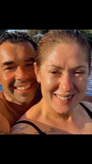Rebeca Instagram - E quem está desse lado a ver o programa 
2 as 10 na tvi ?