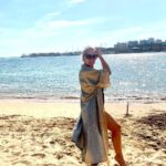 Rebeca Instagram - Gostam do meu kimono dourado?!? Eu adorei 😍posso usá-lo até na praia ☀️ podem encontrar igual na loja @supermonas_fashion_style visitem a pág .👌 Algarve, Portugal