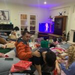 Rebeca Instagram - Cá em casa estamos assim 😱😱😂😂 Agora quem é que vai arrumar a sala ??!?!