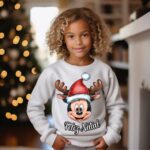 Rebeca Instagram - Eu já escolhi a roupa para a família na noite da consoada 🎄😍😍 e tu de qual gostas mais? Podem visitar a loja @colares_de_catia_prata e podem até escolher as prendinhas de natal 👌😍🎅 🎄