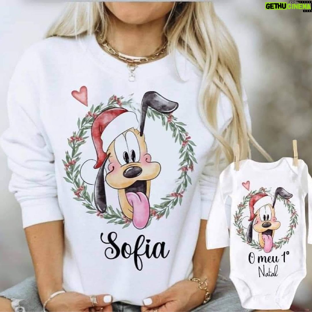Rebeca Instagram - Eu jΓ‘ escolhi a roupa para a famΓlia na noite da consoada πππ e tu de qual gostas mais? Podem visitar a loja @colares_de_catia_prata e podem atΓ© escolher as prendinhas de natal πππ
π