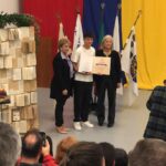 Rebeca Instagram - Que orgulho filho 🥰 🙏MELHOR ALUNO 10°ano - curso Música- 6° grau de Conservatório Caldas da Rainha 22/23 … obrigada a todos os professores pelo excelente trabalho 🙏🥰 continua meu amor a voar e a fazeres o que melhor sabes, estamos sempre a apoiar-te. Amo-te …❤️❤️❤️❤️Cerimónia prémios escolares e bolsas de estudo- Guitarra clássica - Rotary club Caldas da Rainha - novo ano letivo 7° grau conservatório 11° ano @robim____