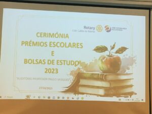 Rebeca Instagram - Que orgulho filho 🥰 🙏MELHOR ALUNO 10°ano - curso Música- 6° grau de Conservatório Caldas da Rainha 22/23 … obrigada a todos os professores pelo excelente trabalho 🙏🥰 continua meu amor a voar e a fazeres o que melhor sabes, estamos sempre a apoiar-te. Amo-te …❤️❤️❤️❤️Cerimónia prémios escolares e bolsas de estudo- Guitarra clássica - Rotary club Caldas da Rainha - novo ano letivo 7° grau conservatório 11° ano 
@robim____