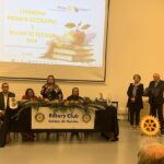 Rebeca Instagram - Que orgulho filho 🥰 🙏MELHOR ALUNO 10°ano - curso Música- 6° grau de Conservatório Caldas da Rainha 22/23 … obrigada a todos os professores pelo excelente trabalho 🙏🥰 continua meu amor a voar e a fazeres o que melhor sabes, estamos sempre a apoiar-te. Amo-te …❤️❤️❤️❤️Cerimónia prémios escolares e bolsas de estudo- Guitarra clássica - Rotary club Caldas da Rainha - novo ano letivo 7° grau conservatório 11° ano @robim____