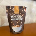 Rebeca Instagram - Lanchinho bom super proteico e delicioso 😍😋😋granola com pepitas de chocolate 🍫 já provaste ??? @prozisportugal @prozis #exceedyourself #prozisportugal #prozis