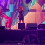 Rebeca Instagram - Obrigada Oldrões - Penafiel ❤️🙏 concerto no dia de Natal com muito frio, mas o calor humano superou …