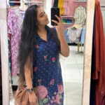 Rebecca Santhosh Instagram – Some random mirror selfies 🪞🤳
.
.
.
Swarovski phone cover : @zappersstore.in