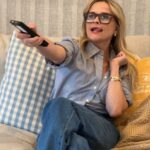 Reese Witherspoon Instagram – Ok y’all what are we watching this week?! Drop your recs or screenshot to find your next watch (or re-watch!!) ☀️📺

🎶: DocBlazeBeats on TikTok