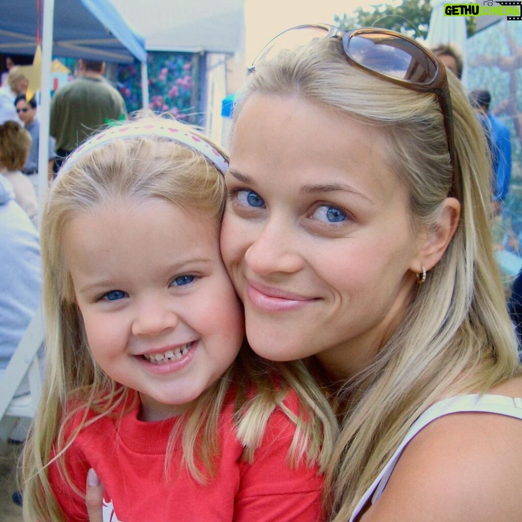 Reese Witherspoon Instagram - Happy Birthday to my glorious girl @avaphillippe ! 💞🎂🥳It's the joy of my life to watch you grow and become the most inspiring, thoughtful, creative, dynamic, funny woman. I have learned so much from being your mom. How lucky is that ??!! I love you to the stars and back! 💫💗