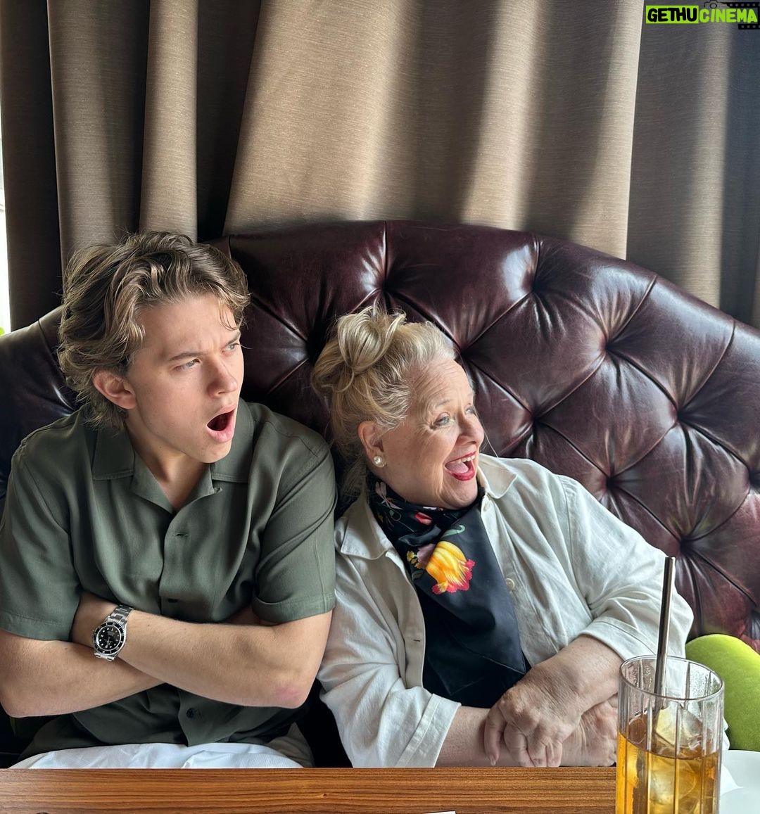 Reese Witherspoon Instagram - Still laughing about this whole brunch πΈπππ*last slide is the TRUTH