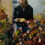 Reese Witherspoon Instagram - When I first read #TheLastThingHeToldMe by @lauradaveauthor, it was SO gripping I literally could not put it down!! I cannot wait for everyone to get to see this thrilling story come to life on screen April 14, only on @appletvplus… this one is going to be a WILD ride!!! 🫣😱 My dear friend @jennifer.garner shines and this whole cast and creative team bring this story to life so brilliantly 🌟