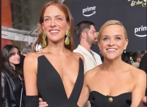 Reese Witherspoon Instagram - SURPRISE! Today is the day!!! The first 3 episodes of @daisyjonesandthesix are OUT NOW! 💛✨ Watching the team @hellosunshine bring this best-selling book by @tjenkinsreid to screens everywhere in this 10 episode series has been such a magical ride! 💫 So proud of this brilliant cast who became a REAL band through hours of hard work and endless practice... and this team of talented filmmakers who made 1970's LA come to life everyday. The costumes, the sets, the original music!! This kind of filmmaking magic doesn't happen everyday! So get ready for Daisy Jones, available TODAY on @primevideo!