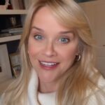 Reese Witherspoon Instagram – It’s the most wonderful time of the year: gift guide season!!! 🎁🙌🏼 Check out the @hellosunshine, @reesesbookclub and @thehomeedit 2023 gift guides all at the link in bio! There are SO many unique presents to give the ones you love this season ☀️💛✨

🎶: Sleigh Bells by PhatCap Beats