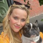 Reese Witherspoon Instagram – I solemnly swear to keep eating on the Internet in 2023 😋