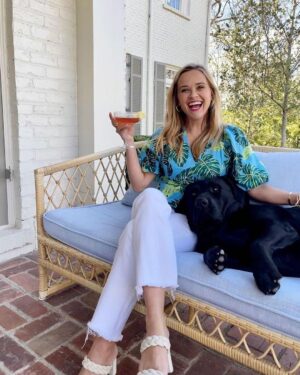 Reese Witherspoon Instagram - #NationalLoveYourPetDay, aka just a normal day in my life... thankful for my furry friends 🥰🐾