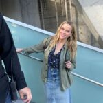 Reese Witherspoon Instagram - Let’s hear it for Debbie’s denim, y’all 👏🏼 Her wardrobe needed a spot on the feed 💫 #YourPlaceOrMine @netflix Costume Design : @oneprivatelibrary ❤️