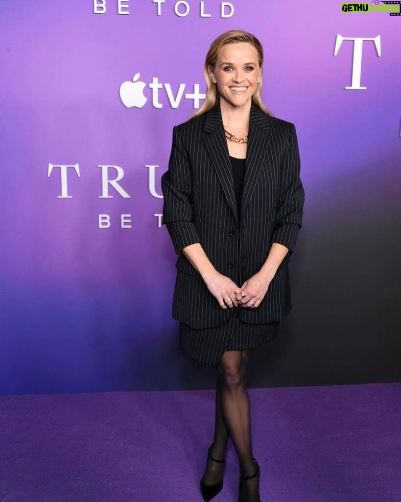 Reese Witherspoon Instagram - What an amazing night at the @TruthBeTold premiere... the best true crime show out there! 💫 It was wonderful to celebrate the riveting performances of @OctaviaSpencer and @GabUnion. ✨ This season will keep you on the edge of your seat as these two incredible women discover the mystery of several young women who have gone missing. It's a thrilling true crime show tackling some very topical issues. A must-watch! Streaming now on @AppleTvPlus.