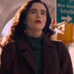 Reese Witherspoon Instagram - Who wants a classic feel-good movie for the holidays? The whole @hellosunshine team is so excited about our new film, Something from Tiffany’s. It’s all about finding love in the most unexpected way 💗🎄🎬🫶🏼 Coming December 9 to @primevideo. @zoeydeutch