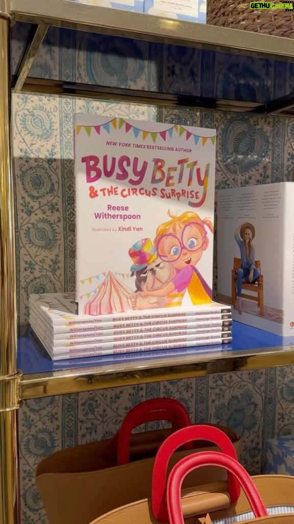 Reese Witherspoon Instagram - Loved reading Busy Betty to all the littles @draperjames! 🥰 They asked the best questions about how to 1. Ride a camel 🐫 2. Start your own circus 🎪 3. Make a bulldog roar! 🦁 To answer all these questions and have some fun: Pick up a copy of Busy Betty & The Circus Surprise for your favorite little today! 💖 🎶: @kttunstall Draper James