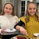 Reese Witherspoon Instagram - Giving THANKS for my wonderful family! And for pie 🥧 I love pie! ❤️💫🥧