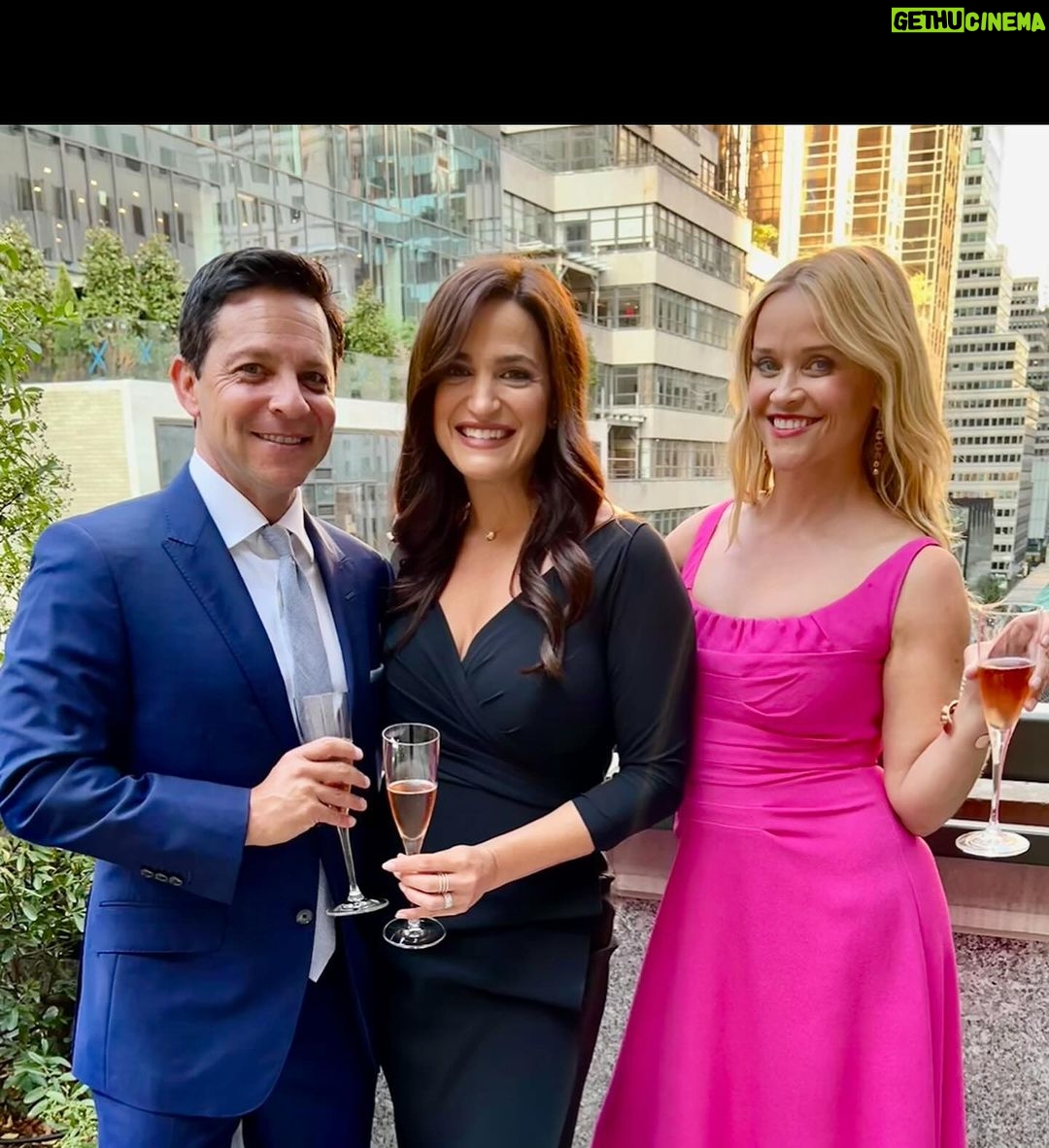 Reese Witherspoon Instagram - Thank you @variety for including us in this incredible list of producers π€© Every show is an opportunity to connect and create with fellow filmmakers .. and have fun making great TV ! So grateful for the partnership with this wonderful duo @laurenneu @scottneu π«ππ₯and thank you to all the talented people who come along to join us ! @daisyjonesandthesix