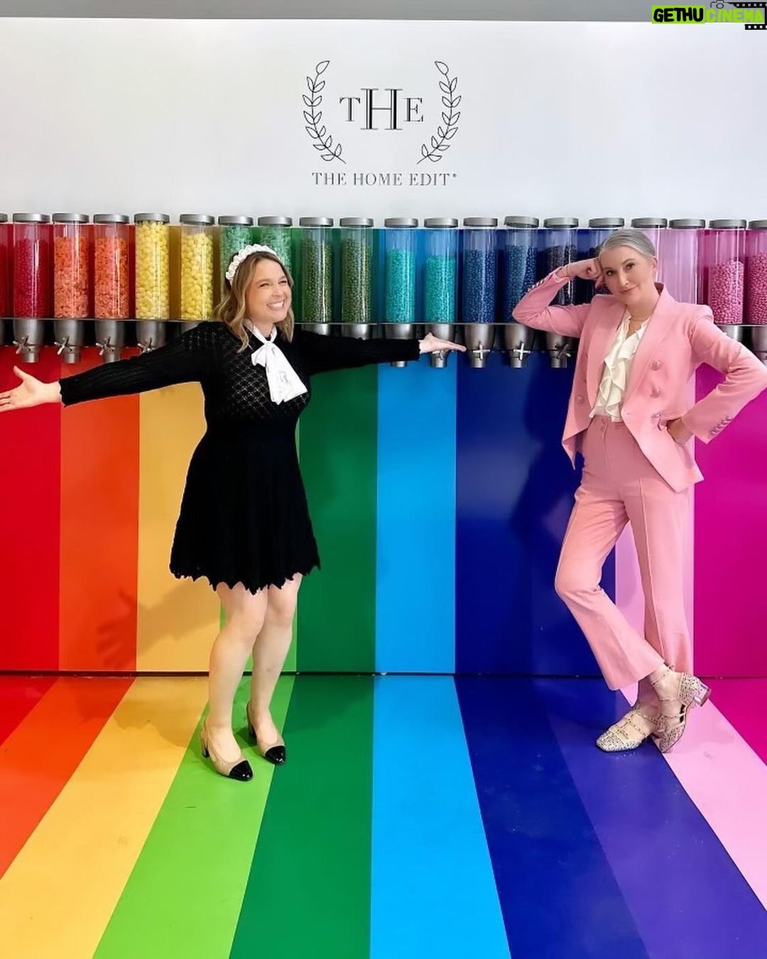 Reese Witherspoon Instagram - What an INCREDIBLE day our very first @hellosunshine Shine Away event was!!! ☀️☀️☀️ So many special, inspiring moments with all the amazing guests, speakers and attendees. THANK YOU so much to everyone who joined us!! Getting to watch women connect and empower each other was an absolute dream come true. When women stand together we can change the world ✨