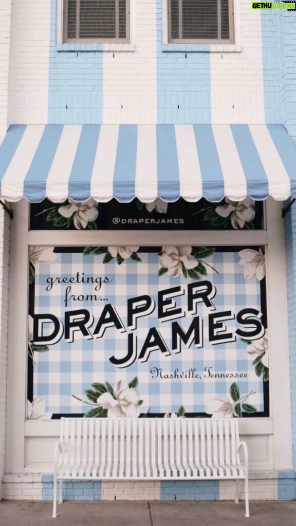 Reese Witherspoon Instagram - Walking down memory lane with @draperjames 💙 I started this brand in 2015 in my hometown of Nashville, TN, as a way to celebrate my Southern roots. Since then @draperjames has grown and evolved to be become a trusted favorite for so many of you who have visited our store or bought online. Our amazing team at DJ has welcomed thousands of people over the years.... we love to have you visit our Nashville and KY stores! I just want to say THANK YOU to everyone who has stopped by, bought something that made them feel special or shared the brand with your friends. We are still going strong over here, and we love helping make your lives a little more beautiful!! 💙 Feeling very grateful for all the support and the love! 🤗 🎶: @paulrussell