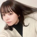 Reia Yonekura Instagram - 初めて髪染めてみました！！ どうですか？(><)