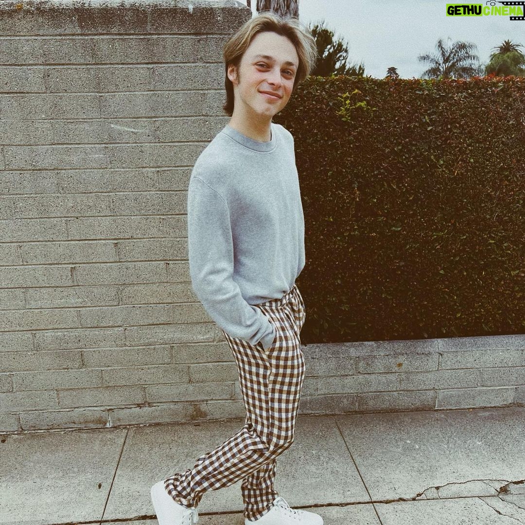 Reid Miller Instagram - Thinkin about you 🤭 @anacapturez #boyfriendtingz #missyou