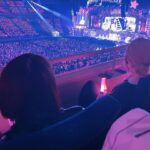 Reika Sakurai Instagram - 真夏可愛かったねぇ！ ほんとに彼女らしい、 仲間の絆が強く感じられた胸熱なライブだったなぁ。 今回に限らず、テレビでもライブでもグループを観る機会はたくさんあったし、その度に前進しているな！かっこいーな！と思ってきたけれど。 真夏めちゃくちゃキャプテンになってる！！ 後輩ちゃんたちめちゃくちゃ成長してる！！！ と、驚きと嬉しさと、これからのグループへの期待が溢れまくって…。 乃木坂46ってほんと、仲間を想える暖かい素敵なグループだな、と密かに鼻高々でした！笑 素晴らしいグループです！ これからもずっと応援します！ そして、真夏、 長いことお疲れ様でした！ キャプテンになってくれてありがとう。 #乃木坂46 #秋元真夏卒業コンサート