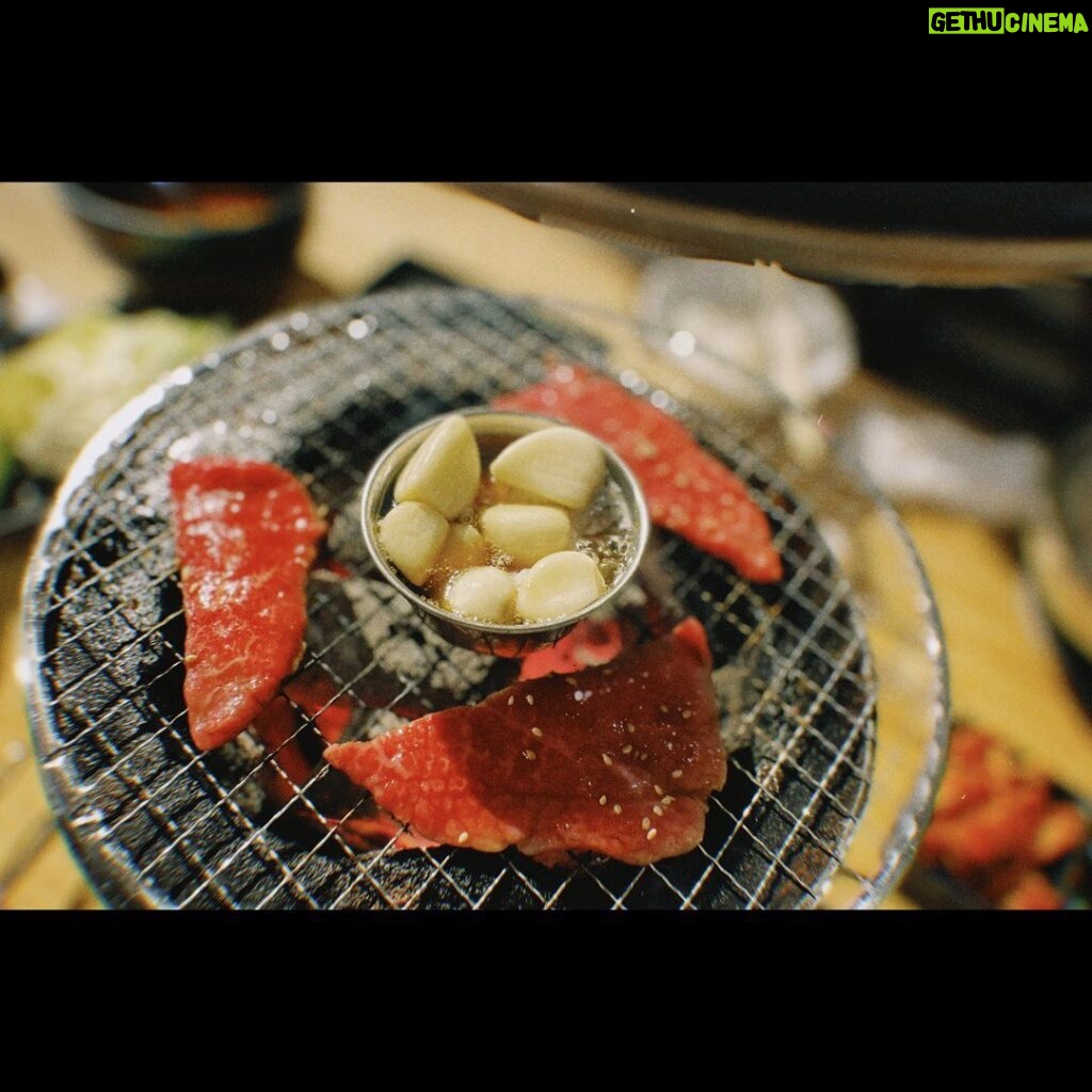 Reika Sakurai Instagram - そろそろ焼肉とにんにくが食べたい。
