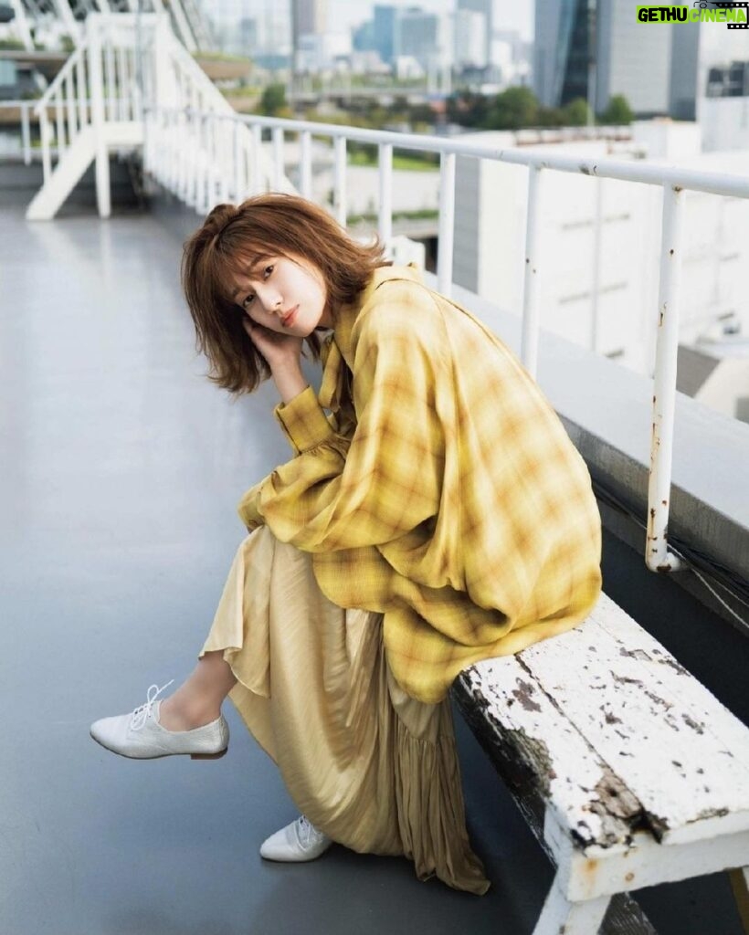 Reika Sakurai Instagram - 月刊エンタメ12・1月合併号 素敵な写真、たくさん撮っていただきました✨ #シノノメ色の週末 色々なところで取材していただいております！ 沢山あるので、しっかり追ってくださいねー！！！