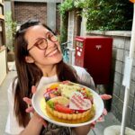 Reika Sakurai Instagram - #ラフな生活のススメ 本日 23:00〜 第3話放送です🗣️ 5月は撮影中だったので、 現場で皆さんにお祝いしていただきました🎈 私のだーいすきなポムたまケーキ🎂 情報解禁前で遅れてしまいましたが とっても素敵なサプライズをありがとうございました✨ そんな愛ある #ラフ活 是非みてねー👀 #ポムポムプリンのいる生活