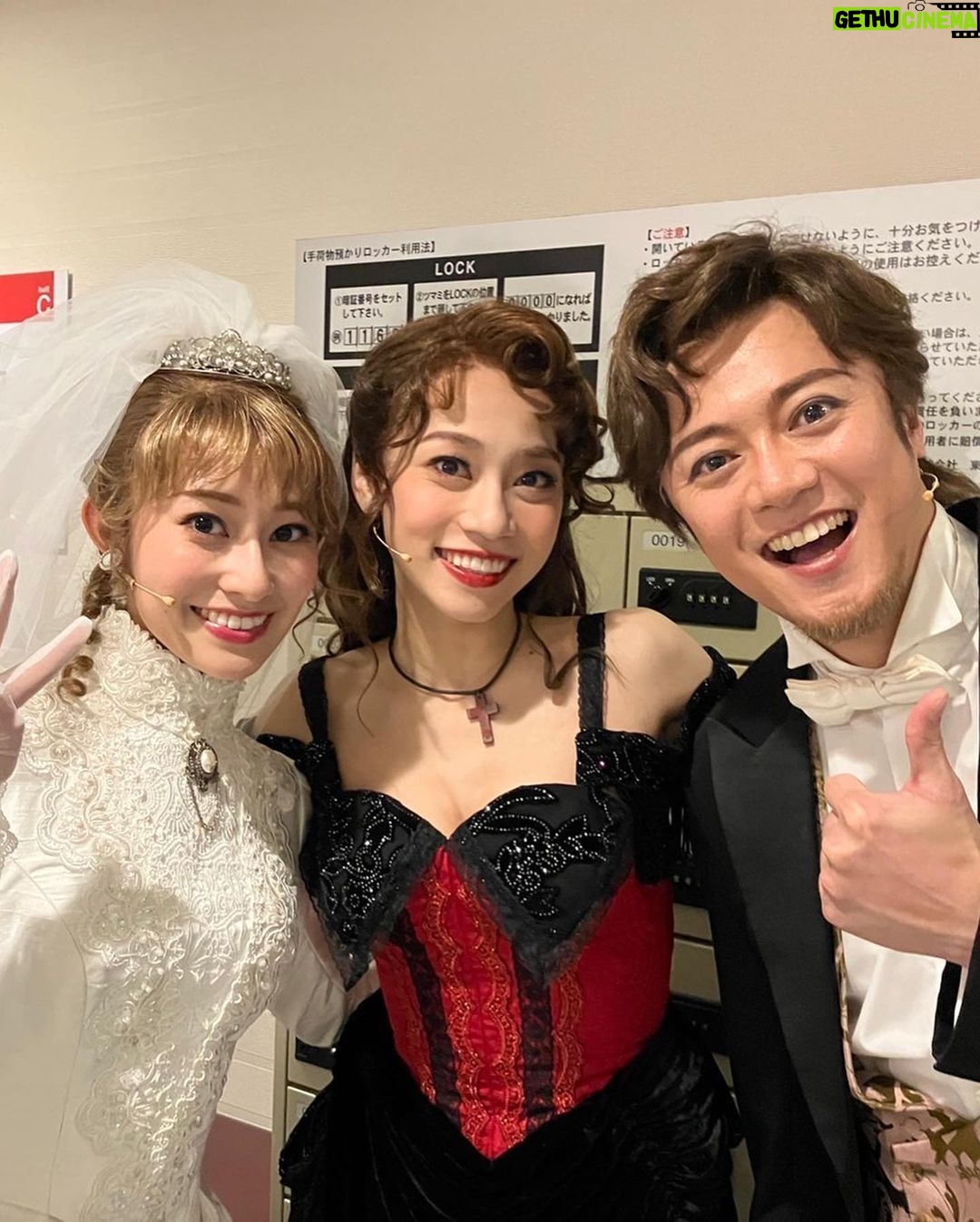 Reika Sakurai Instagram - ミュージカル『ジキル&ハイド』 無事全公演終了致しました✨ 素晴らしい役者さん、スタッフさんの勇姿を毎日間近で見れたことで、 この作品でもまた大切なことを沢山学びました! 私ももっと大きくなるぞ! ご観劇いただいた皆様、 応援して下さった皆様 ありがとうございました♡♡♡ #ジキルアンドハイド #ジキハイ #石丸幹二 さん #柿澤勇人 さん #笹本玲奈 さん #真彩希帆 さん #石井一孝 さん #上川一哉 さん #栗原英雄 さん