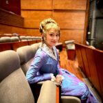 Reika Sakurai Instagram - ミュージカル『ジキル&ハイド』 東京公演千秋楽が無事終わりました ご観劇下さった皆様、ありがとうございました✨ 毎公演、ストーリーが進むにつれ、 客席が高揚していく様子が伝わってきて、気持ちの良い緊張感や恍惚感、恐怖や哀しみを感じながら舞台に立つ瞬間は、それはそれは素敵な時間です✨ 素晴らしい役者の皆様の痺れるほどの歌声と、熱い芝居を、次なる地でもしっかり感じてきます！！ 先ずは、東京お疲れ様でした！ そして、ジキハイカンパニーの皆さん。どうかどうかゆっくり休めますように😭♡ この写真は、ルーシー役#真彩希帆 ちゃんが舞台稽古の合間に📸 なーんか、きほちゃんが撮る写真 画質良いんだよなぁ。笑 ありがと😘 #ジキルアンドハイド #ジキハイ #ジキハイ2023