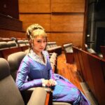 Reika Sakurai Instagram - ミュージカル『ジキル&ハイド』 東京公演千秋楽が無事終わりました ご観劇下さった皆様、ありがとうございました✨ 毎公演、ストーリーが進むにつれ、 客席が高揚していく様子が伝わってきて、気持ちの良い緊張感や恍惚感、恐怖や哀しみを感じながら舞台に立つ瞬間は、それはそれは素敵な時間です✨ 素晴らしい役者の皆様の痺れるほどの歌声と、熱い芝居を、次なる地でもしっかり感じてきます！！ 先ずは、東京お疲れ様でした！ そして、ジキハイカンパニーの皆さん。どうかどうかゆっくり休めますように😭♡ この写真は、ルーシー役#真彩希帆 ちゃんが舞台稽古の合間に📸 なーんか、きほちゃんが撮る写真 画質良いんだよなぁ。笑 ありがと😘 #ジキルアンドハイド #ジキハイ #ジキハイ2023