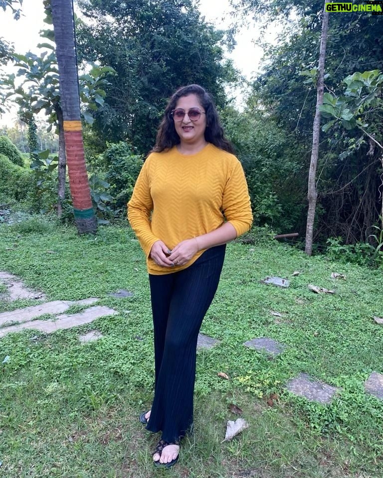 Rekha Krishnappa Instagram - Age doesn't matter to enjoy life.. @veenaabalaaji @radharamachandra @sihigeetha @sudha_narasimharaju @damayanthi_nagaraj @priyakesare25 @prameelasubramanya @asharaninageshofficial @malati.sirdeshpande @pushpaswamy1953 Thank you for hosting us .. it was a great experience @thegariresorts #gariresorts #friendsforever #friendshipgoals #friends #happiness #artistelife The Gari Resorts