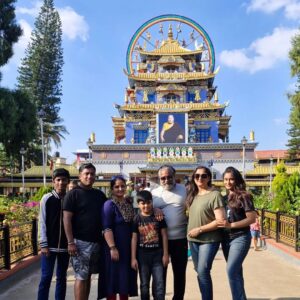 Rekha Krishnappa Instagram - Welcoming the New year with only Love and Positive vibes. 😍 #newyear #happynewyear #2024 #familytime #family #familyfun #vacation Golden Temple Namdroling Monastery