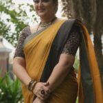 Rekha Krishnappa Instagram – Happy saree day 💓 

My happy attire 💓

Always happy to wear a saree.💓

Saree is one attire which can be worn in different ways . 💓

Celebration for a saree is a must 💓

A day for saree #sareeday 💓

#sareelove #sareeday #sareecollection #sareedesigens #loveforsaree
